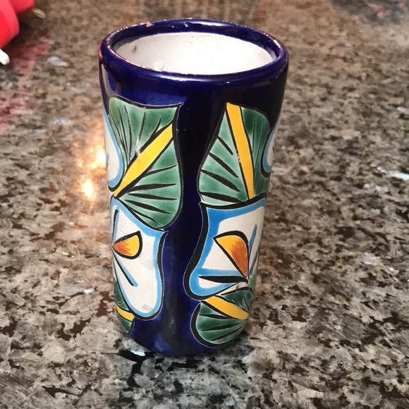 Free with purchase Mexican Talavera Peace Lily glass/vase - Picture 4 of 6